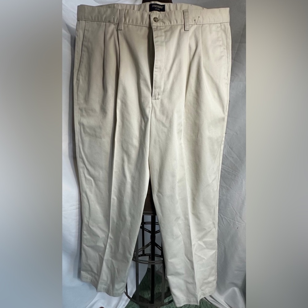 Dockers Light Beige Khakis